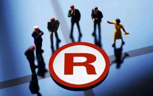 经销商向商标权利人支付侵权赔偿后，能否向上级经销商及生产商追偿